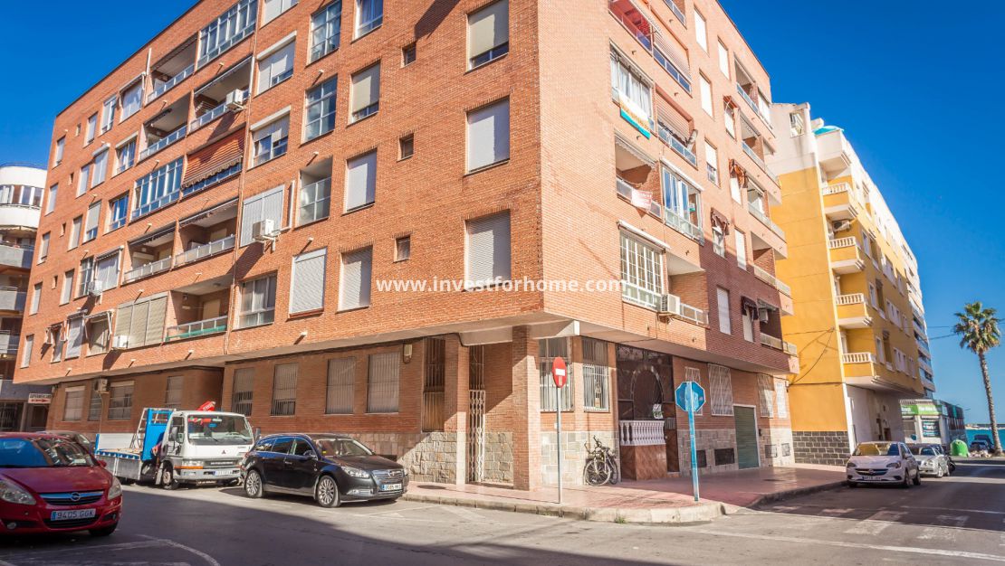 Sale - Apartment - Torrevieja - El Acequión - Los Náufragos