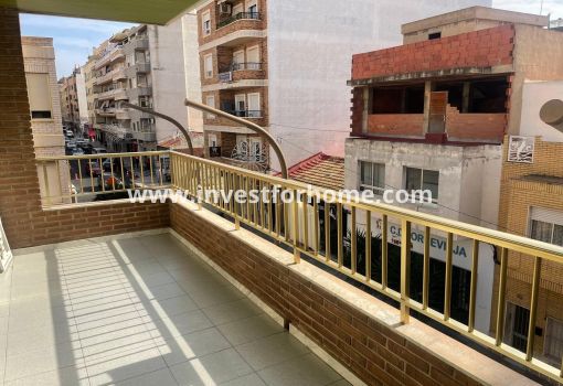 Apartamento - Reventa - Torrevieja - Centro