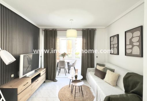 Apartamento - Reventa - Torrevieja - Playa del Cura
