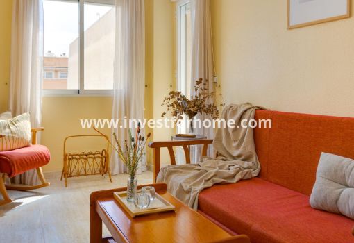 Apartamento - Reventa - Torrevieja - Playa del Cura