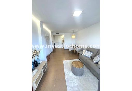 Apartment - Sale - Torrevieja - Centro - Muelle Pesquero
