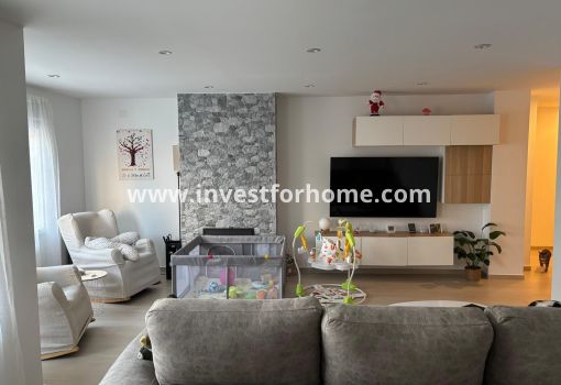 Apartment - Sale - Torrevieja - Centro