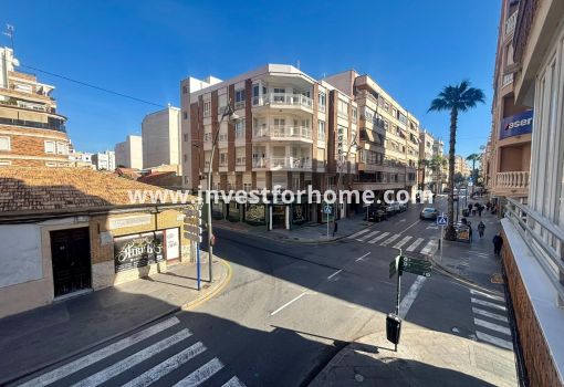 Apartment - Sale - Torrevieja - Centro