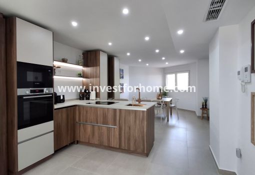 Apartment - Sale - Torrevieja - Playa Acequion