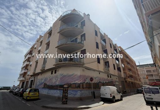 Apartment - Sale - Torrevieja - Playa de los Locos