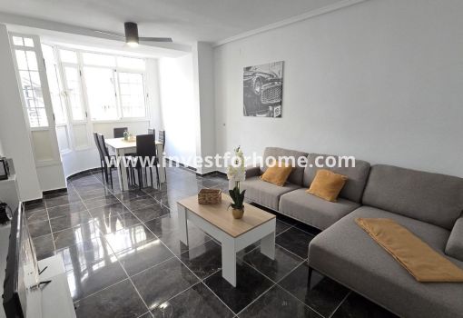 Appartement - Vente - Torrevieja - Centro - Muelle Pesquero