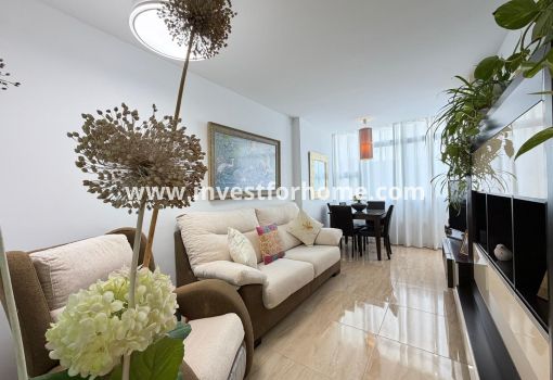 Appartement - Verkoop - Torrevieja - Centro