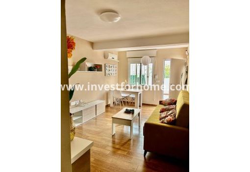 Appartement - Verkoop - Torrevieja - Nueva Torrevieja - Aguas Nuevas