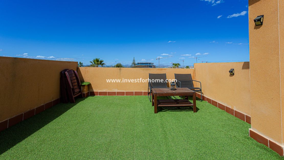 Arco Mediterraneo, Torrevieja, Aguas Nuevas, Sector 25, Poildeportivo, La Hoya