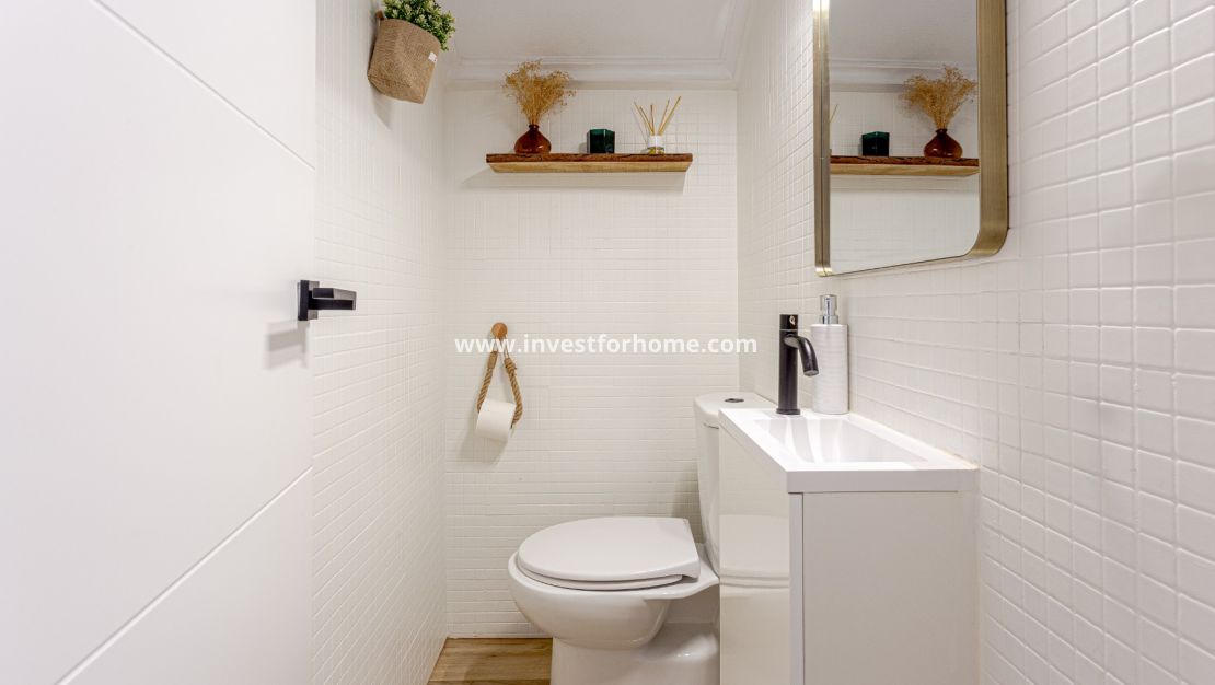 Arco Mediterraneo, Torrevieja, Aguas Nuevas, Sector 25, Poildeportivo, La Hoya