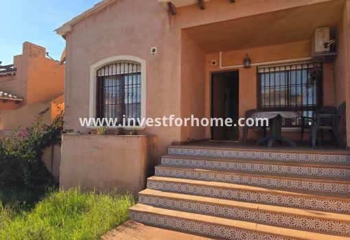 Bungalow - Verkoop - Torrevieja - Zona Los Frutales