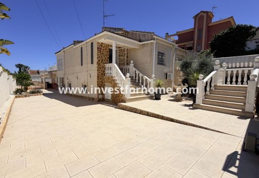 Chalet - Reventa - Torrevieja - Costa Blanca