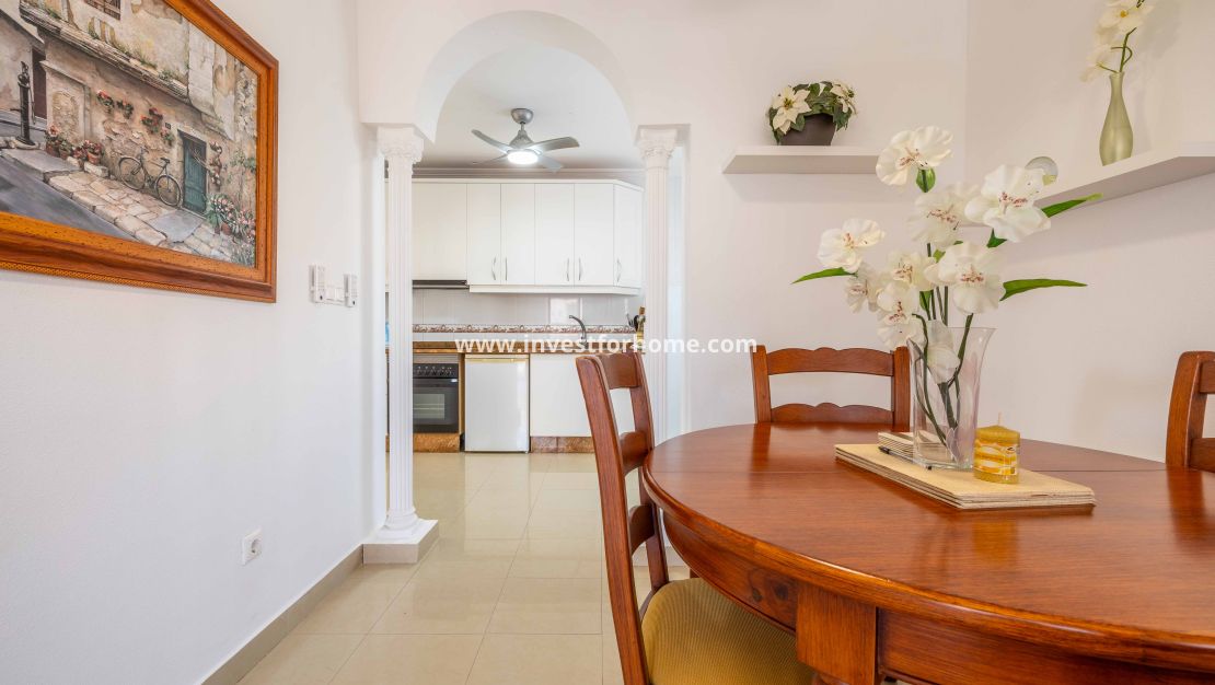 Försäljning - Apartamento - Orihuela Costa - Villamartín