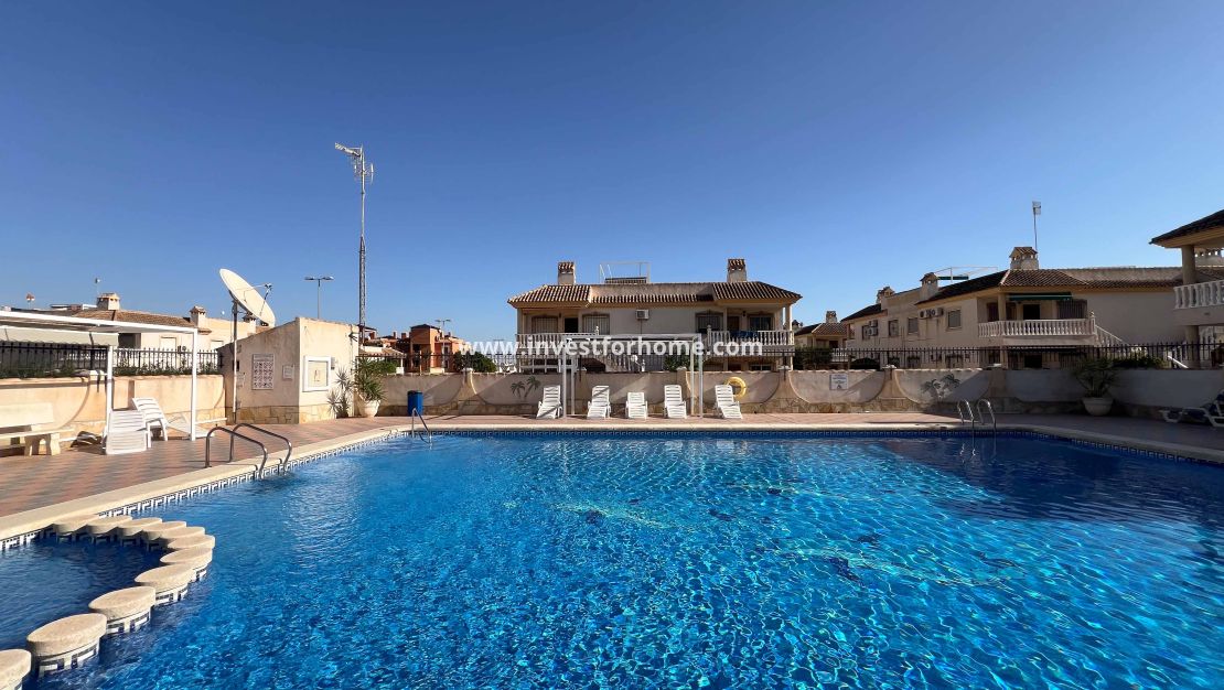 Försäljning - Apartamento - Orihuela Costa - Villamartín