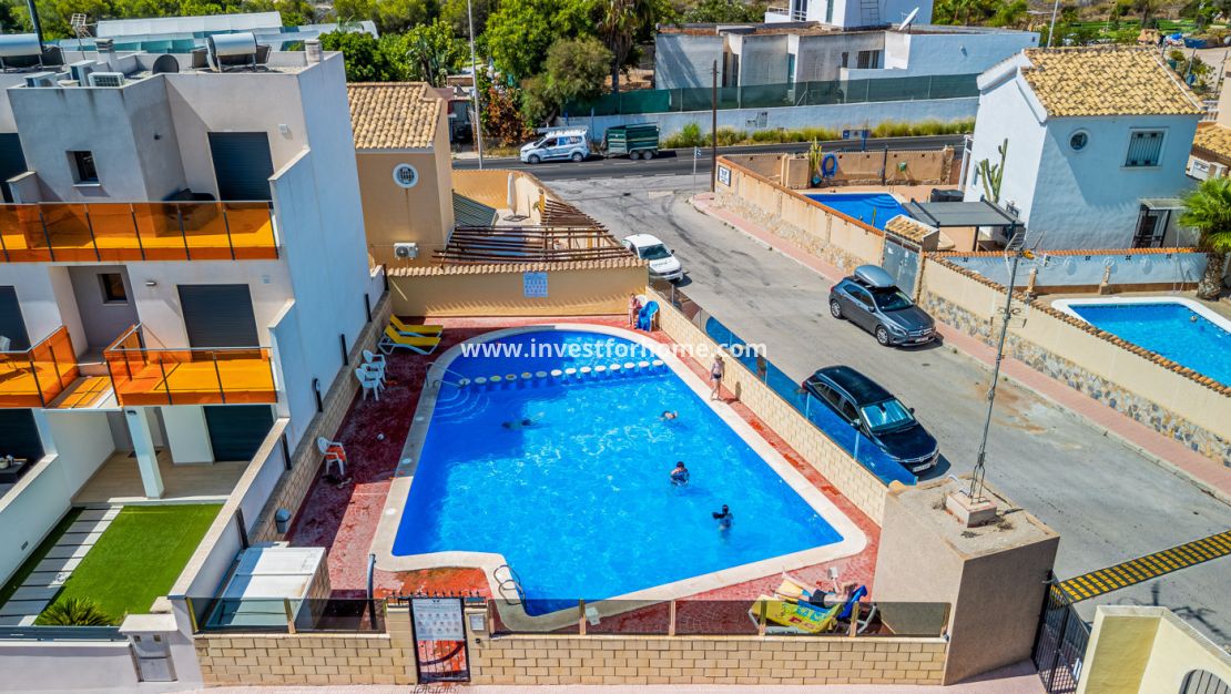 Försäljning - Bungalow - Orihuela Costa - Costa Blanca