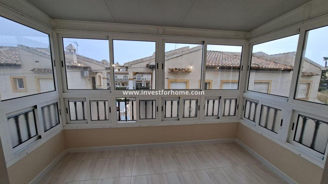 Försäljning - Bungalow - Orihuela Costa - Punta Prima