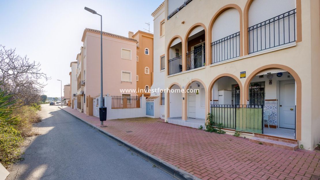 Försäljning - Bungalow - Torrevieja - El Acequión - Los Náufragos