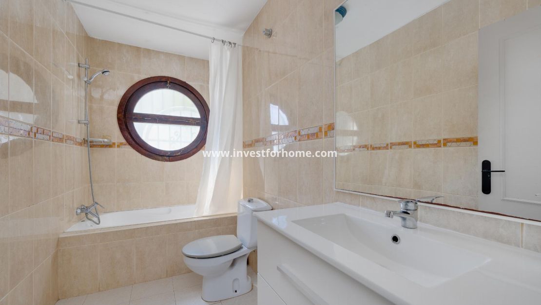Försäljning - Bungalow - Torrevieja - El Acequión - Los Náufragos