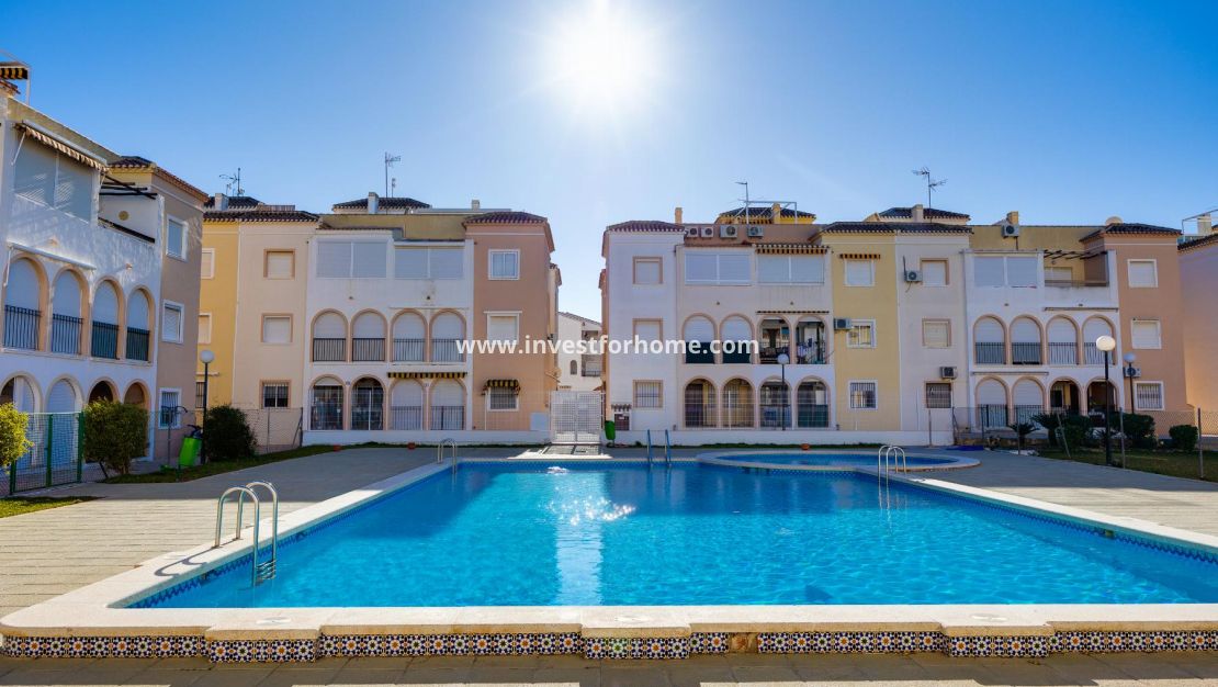 Försäljning - Bungalow - Torrevieja - El Acequión - Los Náufragos