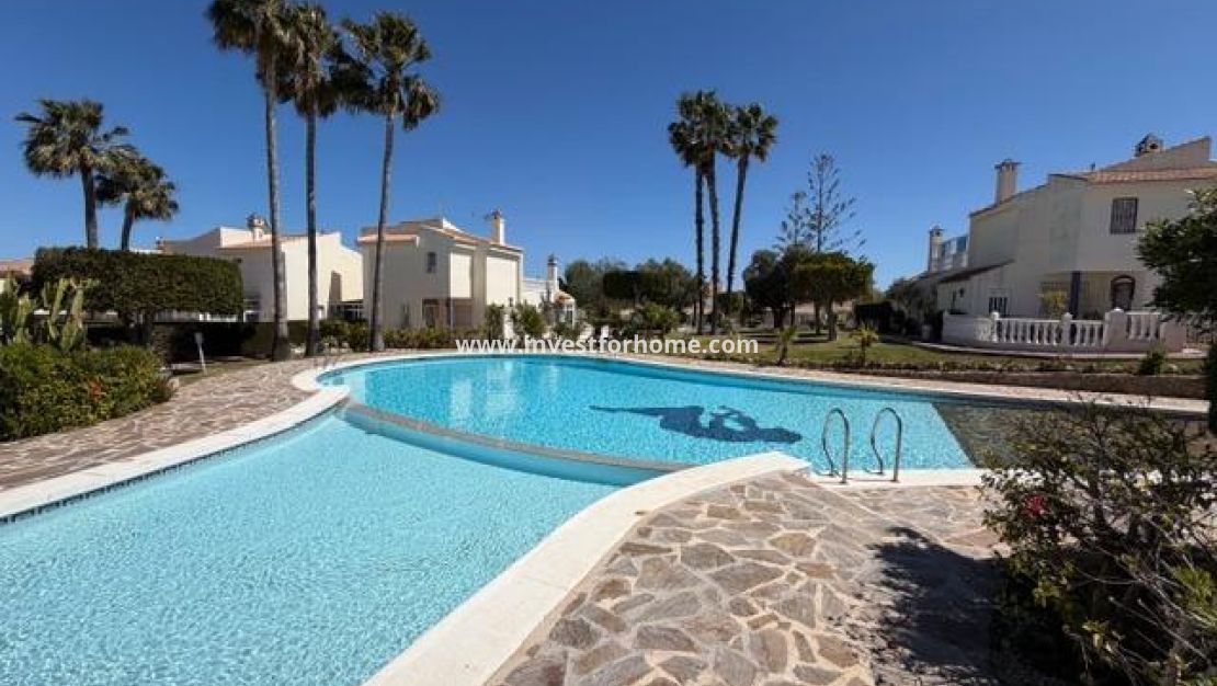 Försäljning - Bungalow - Torrevieja - La Siesta-El Chaparral
