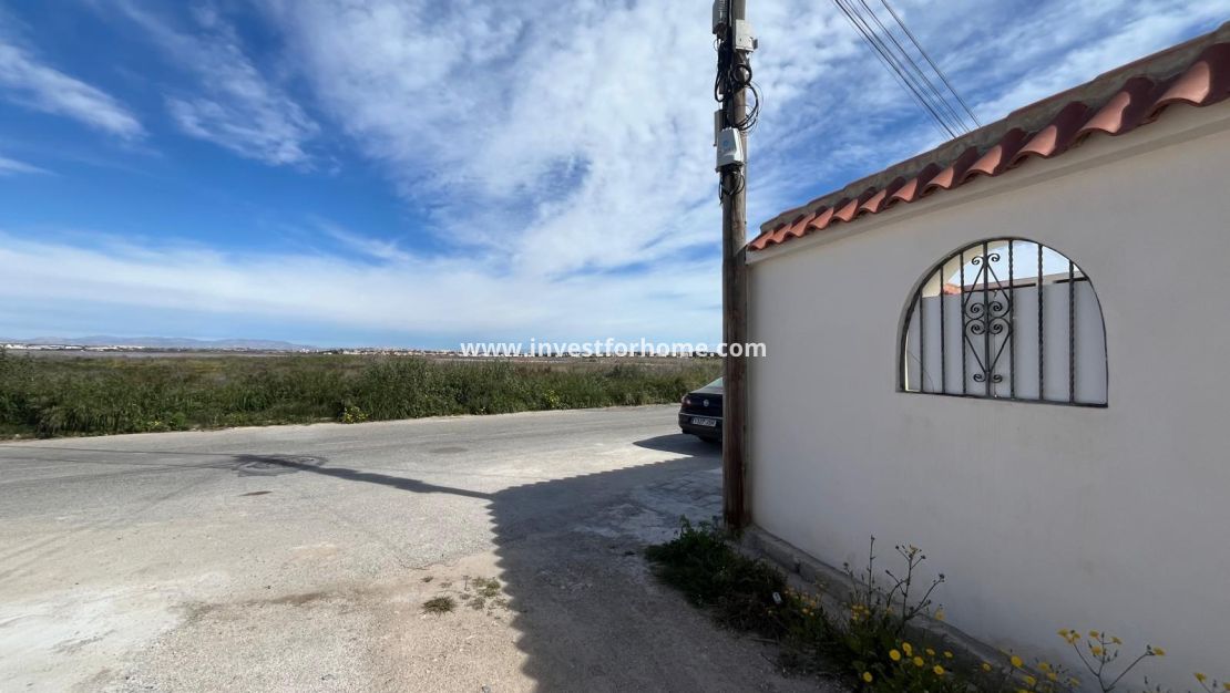 Försäljning - Bungalow - Torrevieja - La Siesta - El Salado - Torreta