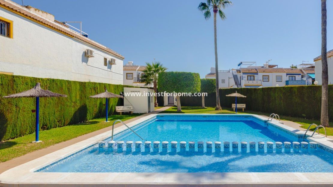 Försäljning - Bungalow - Torrevieja - La Siesta - El Salado - Torreta