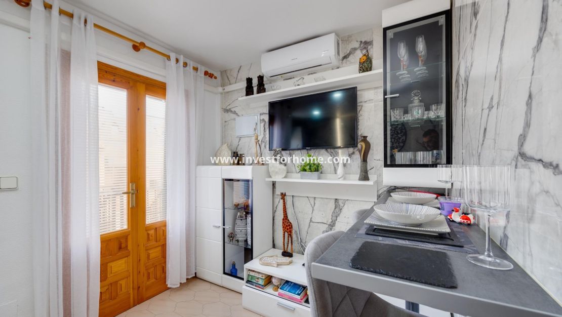 Försäljning - Bungalow - Torrevieja - La Siesta - El Salado - Torreta