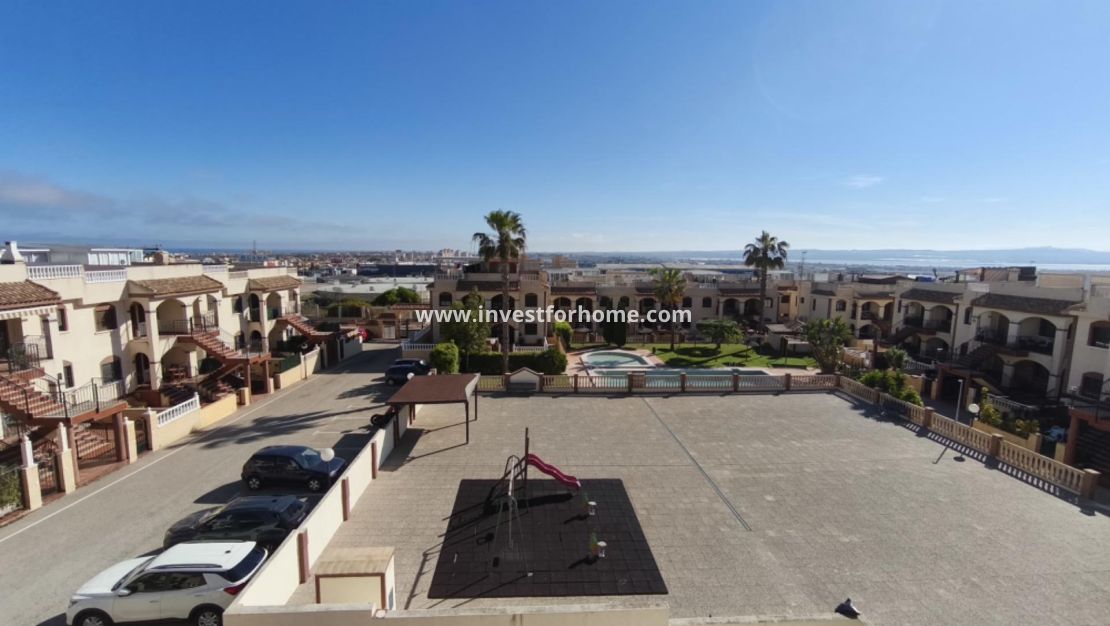 Försäljning - Bungalow - Torrevieja - Parque Acuático - Sector 25