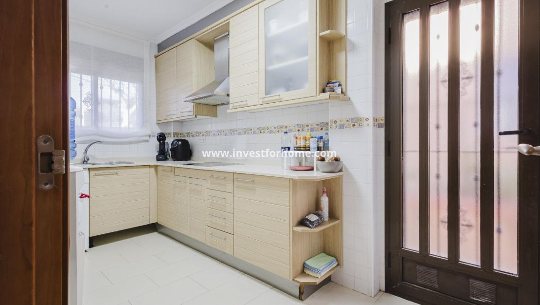 Försäljning - Chalet - Torrevieja - aguas nuevas