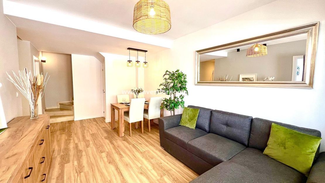 Försäljning - Hus - Orihuela Costa - Urbanización Perla Del Mar