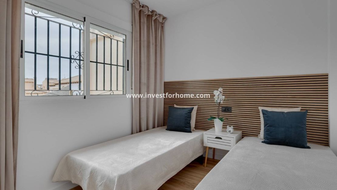 Försäljning - Hus - Orihuela Costa - Urbanización Perla Del Mar