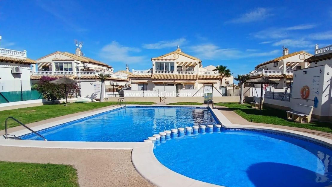 Försäljning - Hus - Orihuela Costa - Urbanización Perla Del Mar