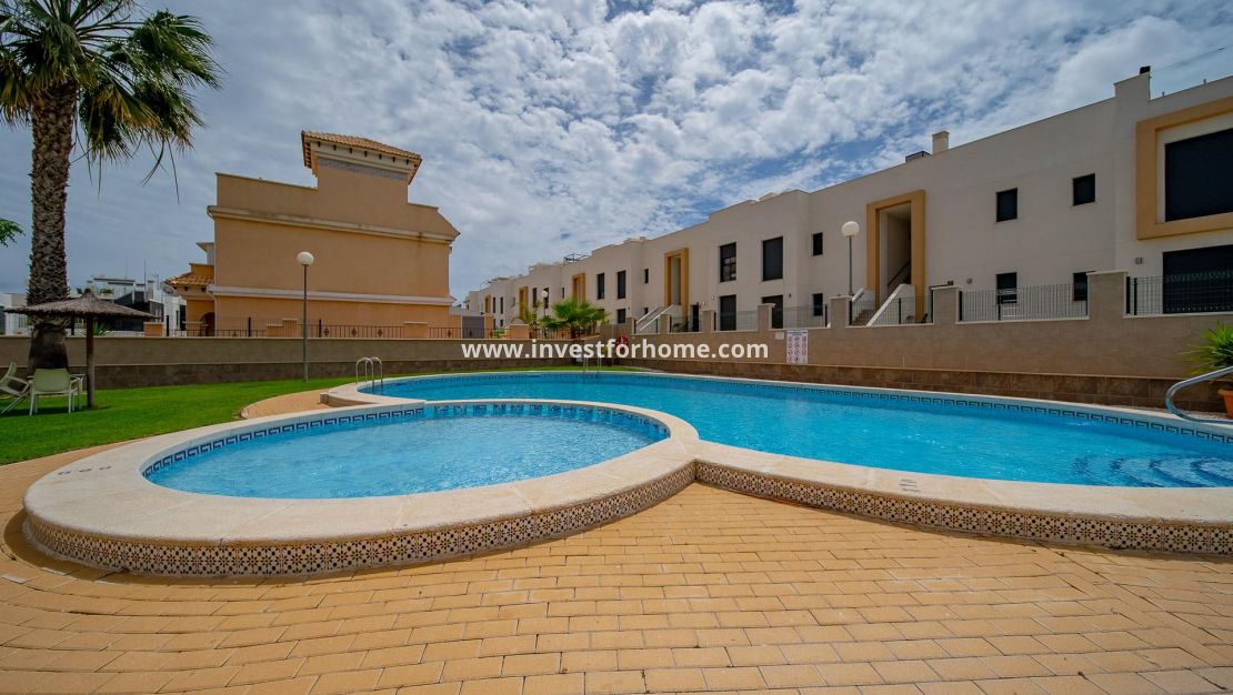 Försäljning - Hus - Orihuela Costa - Villamartin Pau 26