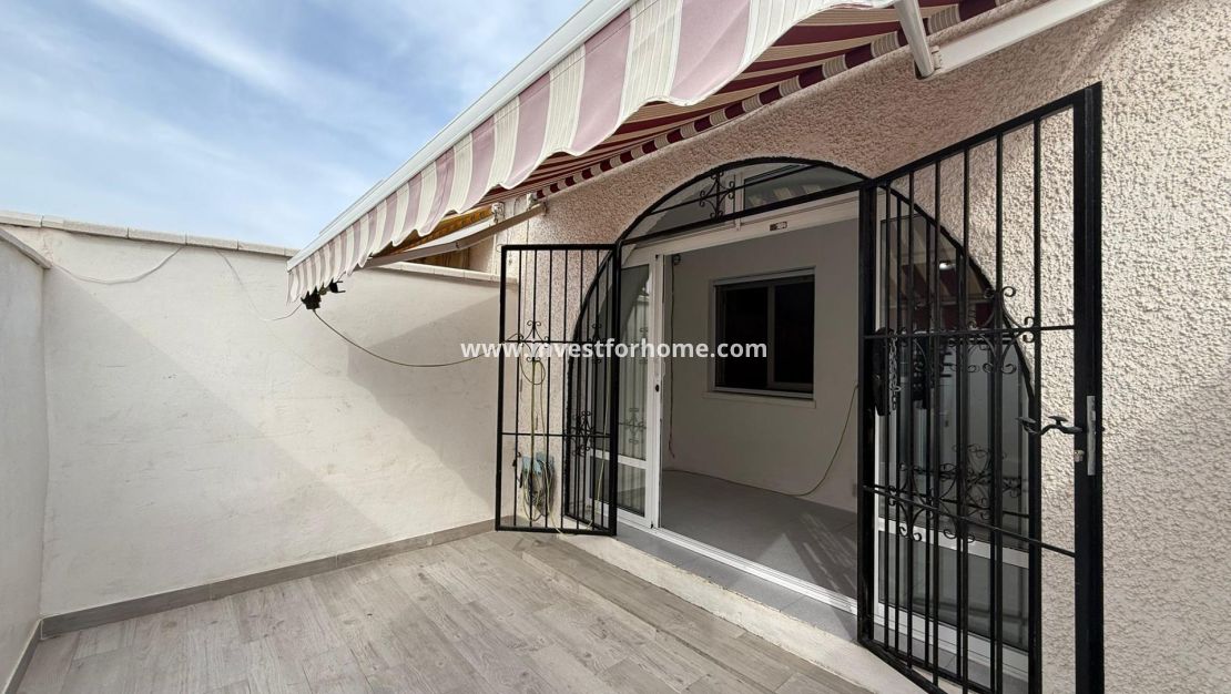 Försäljning - Hus - Torrevieja - La Siesta - El Salado - Torreta