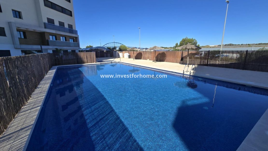 Försäljning - Lägenhet - Orihuela Costa - Dehesa De Campoamor