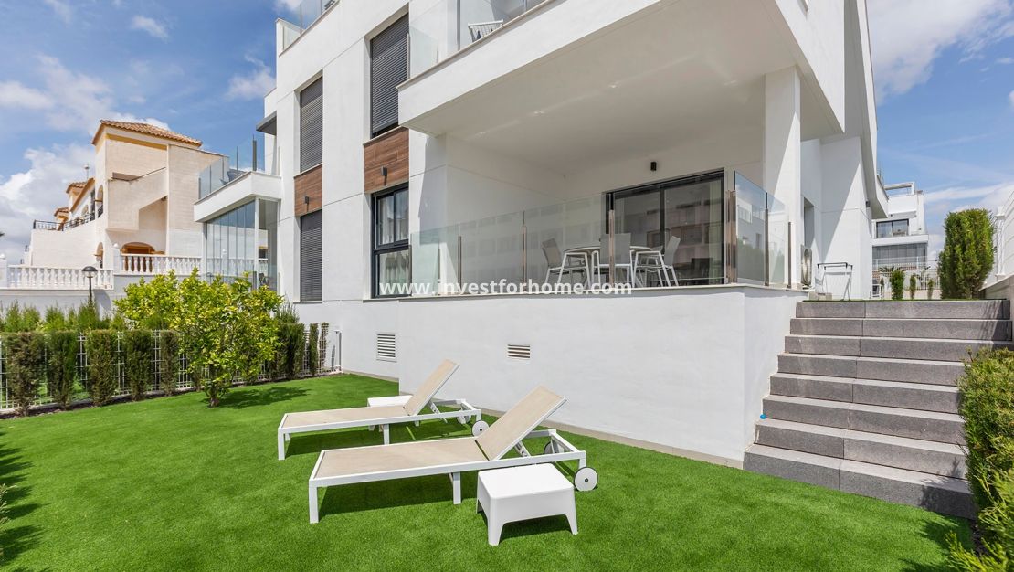 Försäljning - Lägenhet - Orihuela Costa - Entre Naranjos Vistabella Golf