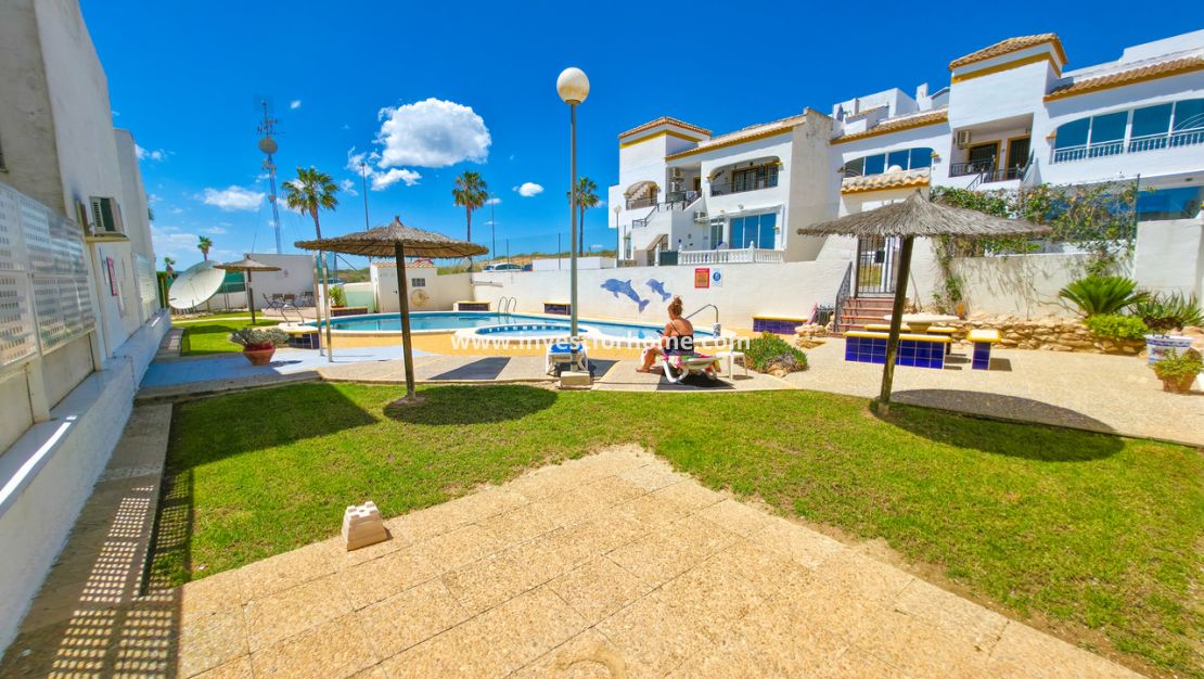 Försäljning - Lägenhet - Orihuela Costa - Inland