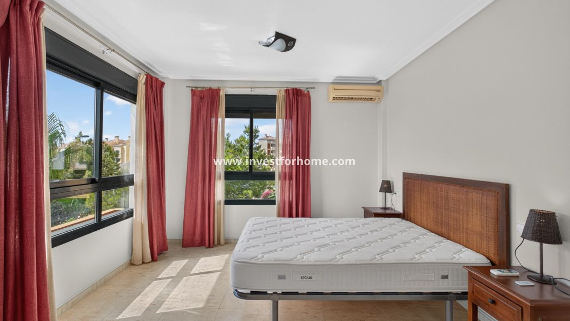 Försäljning - Lägenhet - Orihuela Costa - Lomas De Campoamor Golf