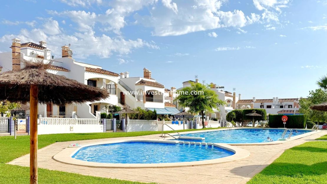 Försäljning - Lägenhet - Orihuela Costa - Villamartín