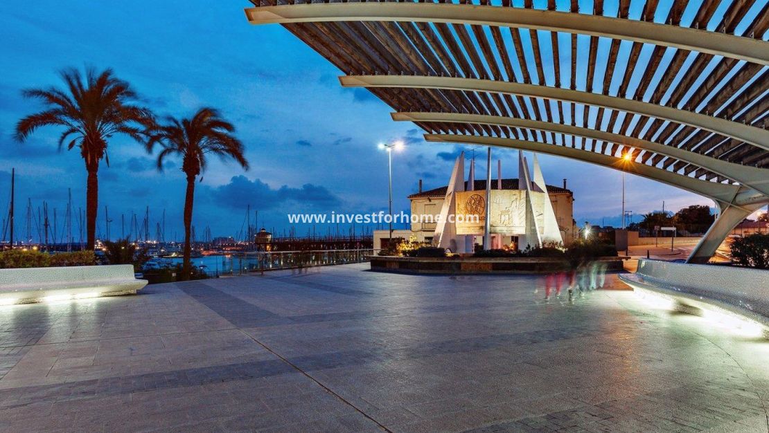 Försäljning - Lägenhet - Torrevieja - Centro - Muelle Pesquero