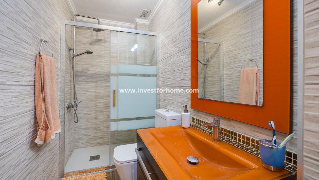 Försäljning - Lägenhet - Torrevieja - Centro