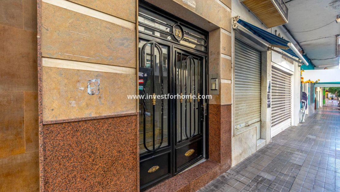 Försäljning - Lägenhet - Torrevieja - Centro