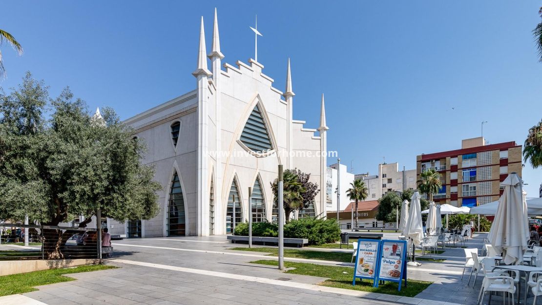 Försäljning - Lägenhet - Torrevieja - Centro