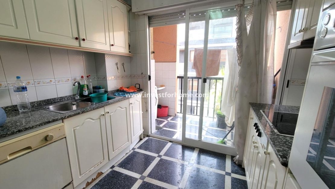 Försäljning - Lägenhet - Torrevieja - Centro