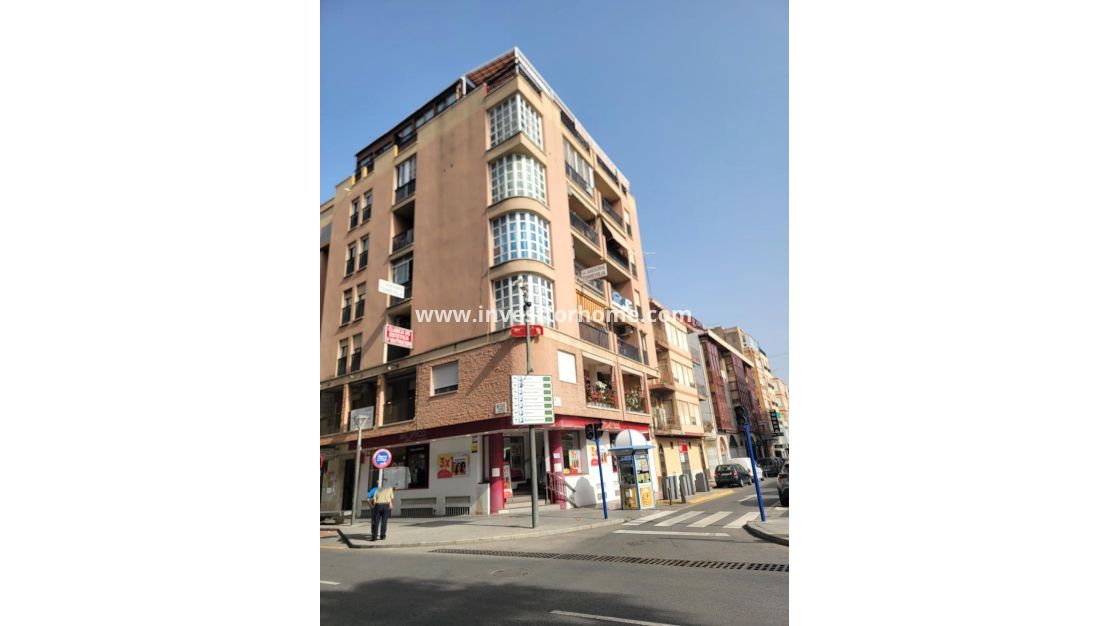 Försäljning - Lägenhet - Torrevieja - Centro