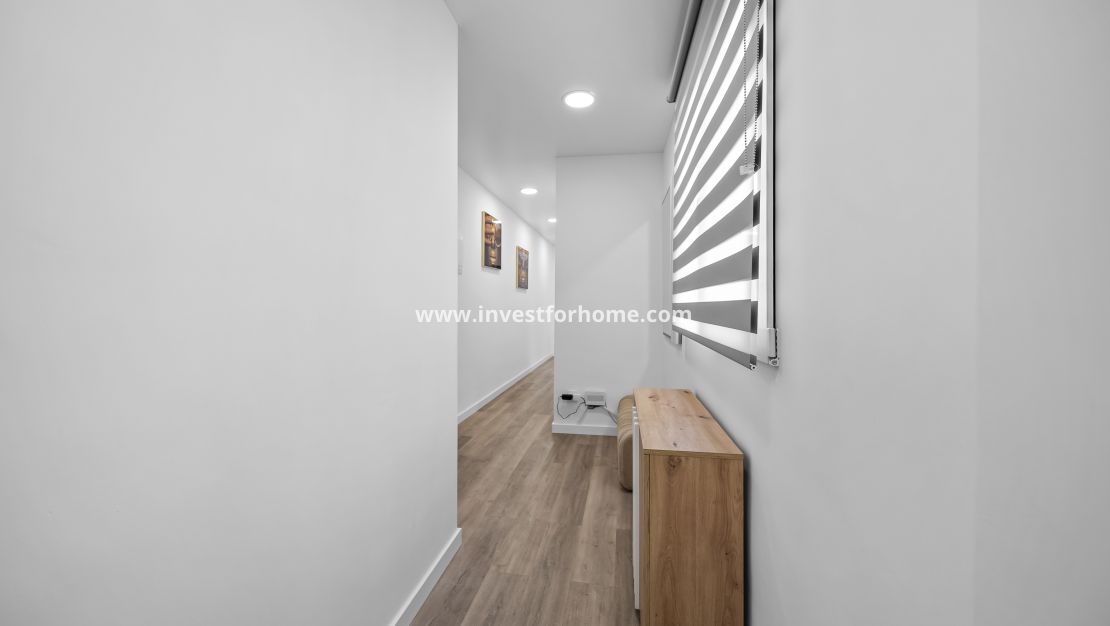 Försäljning - Lägenhet - Torrevieja - Centro