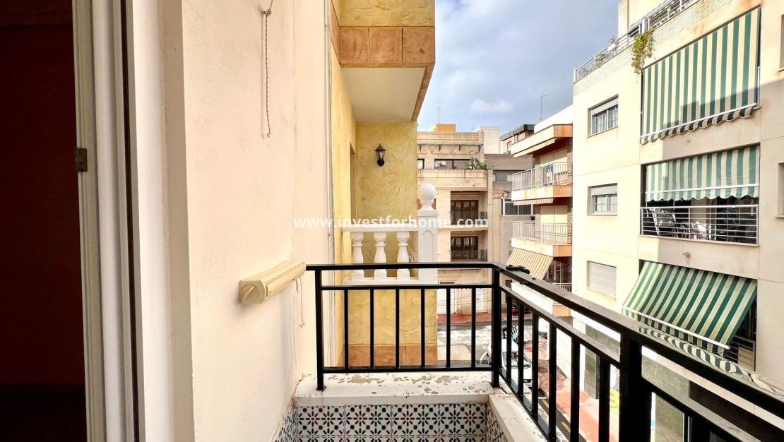 Försäljning - Lägenhet - Torrevieja - Centro