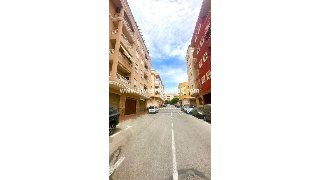 Försäljning - Lägenhet - Torrevieja - Centro