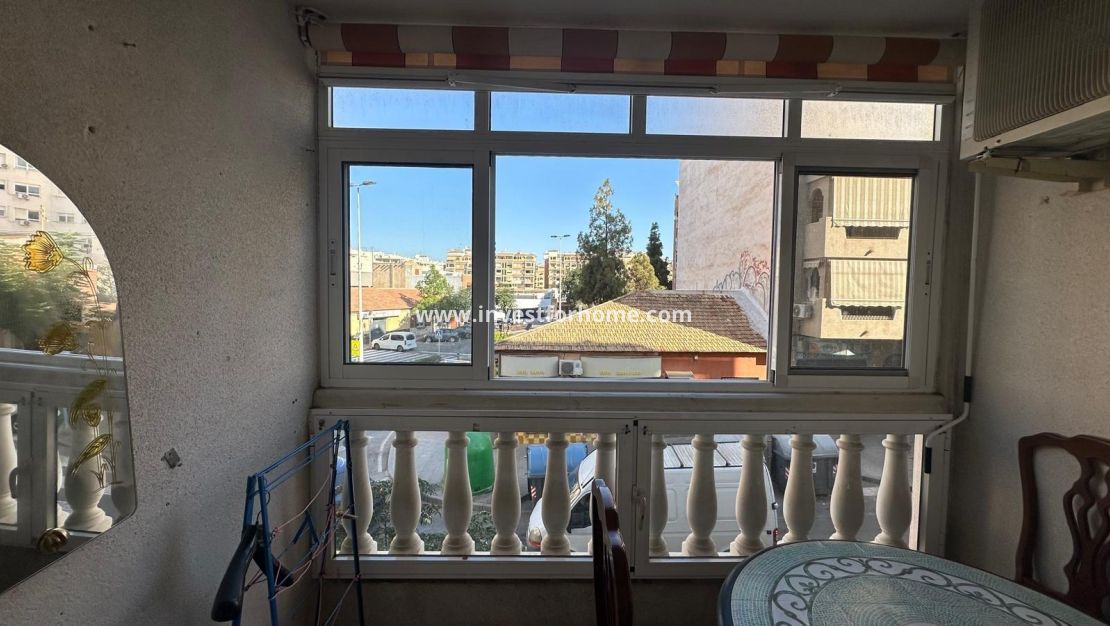 Försäljning - Lägenhet - Torrevieja - Centro