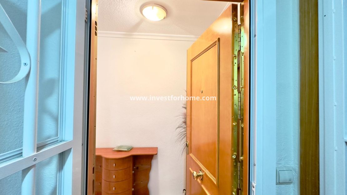 Försäljning - Lägenhet - Torrevieja - Centro